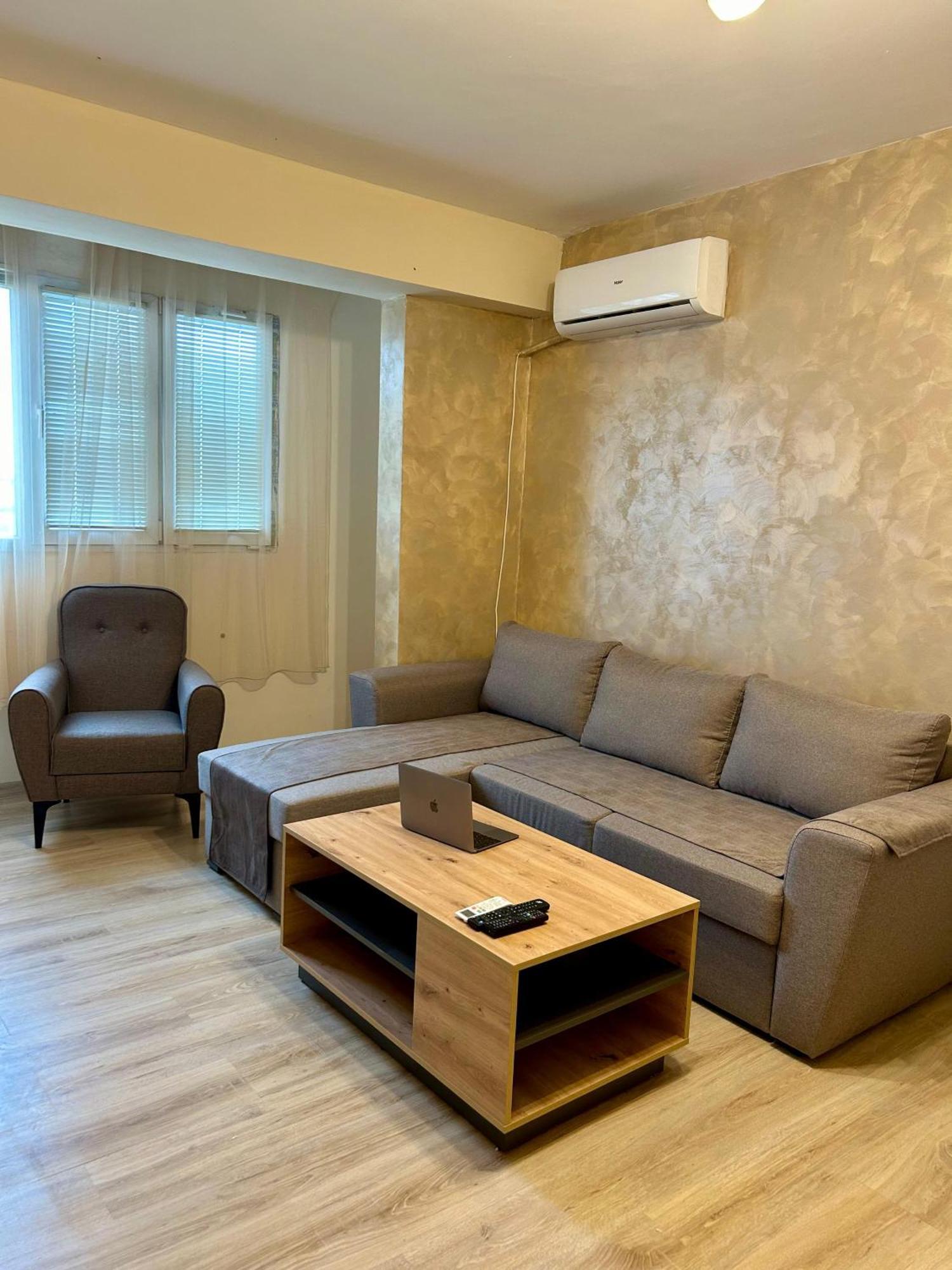 Петров 2 Apartment Враца Екстериор снимка