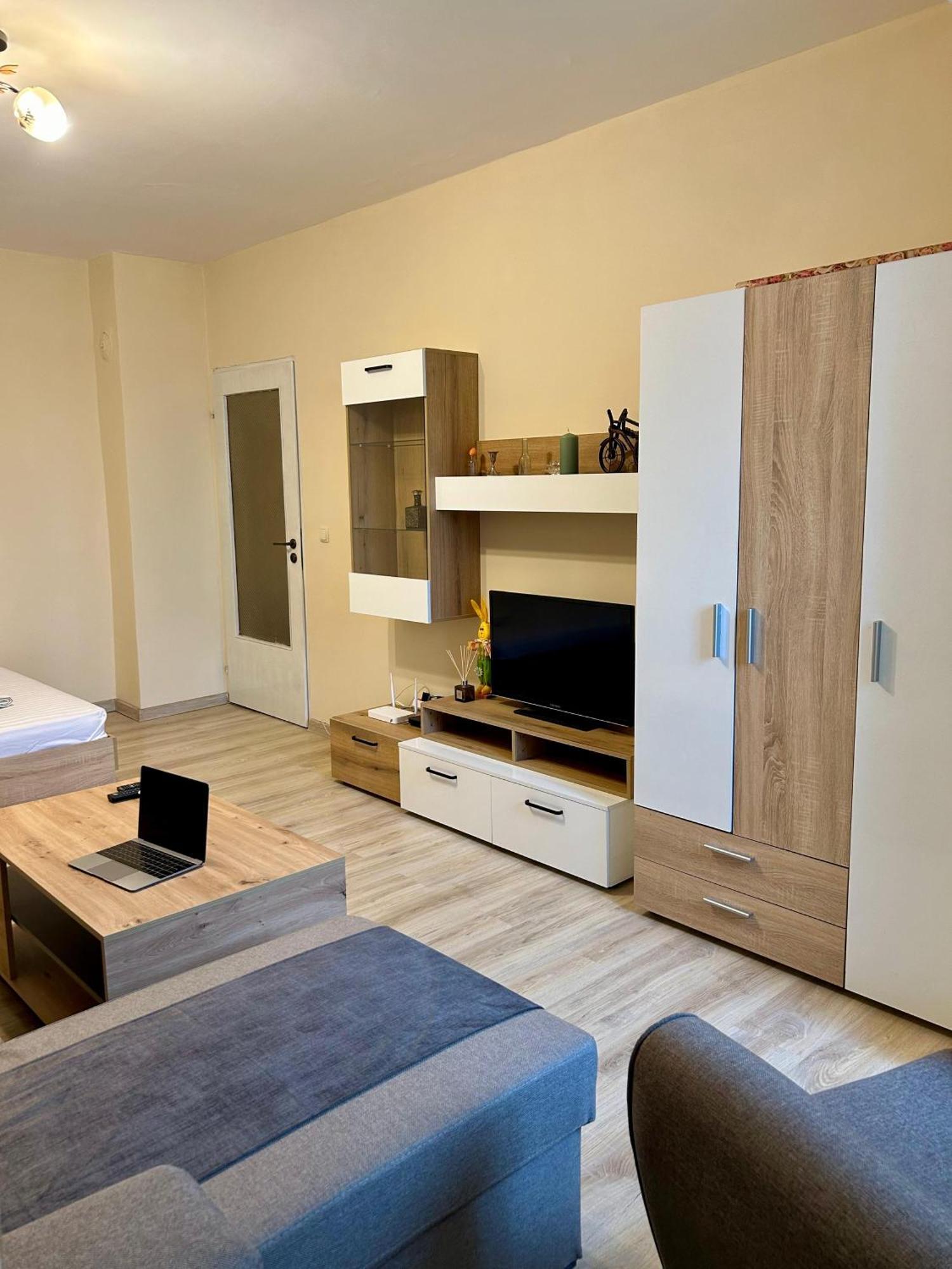 Петров 2 Apartment Враца Екстериор снимка